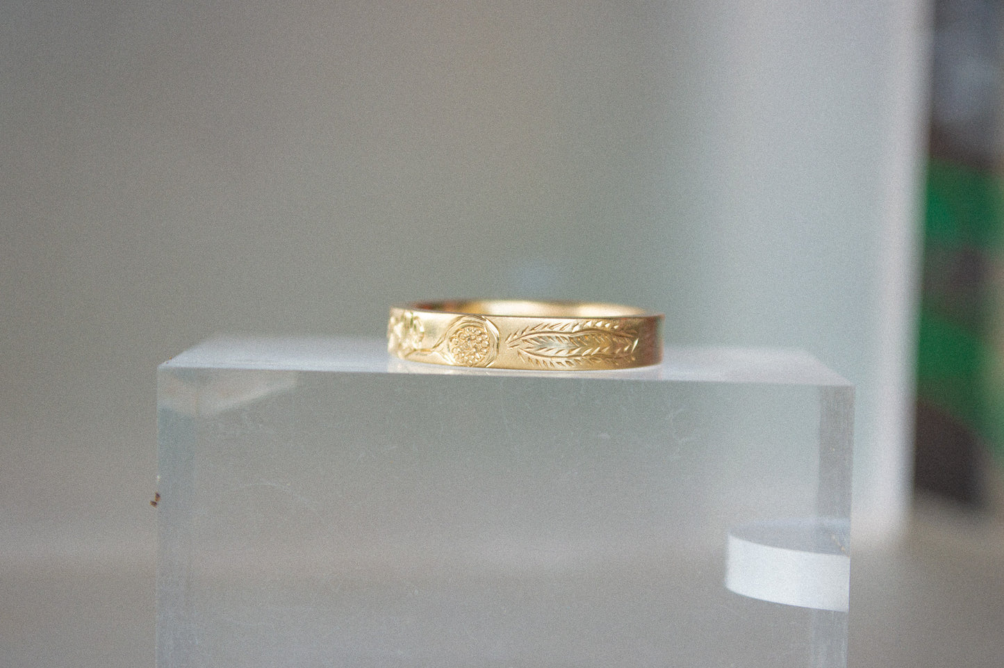 Engraved Floral Narrow Band