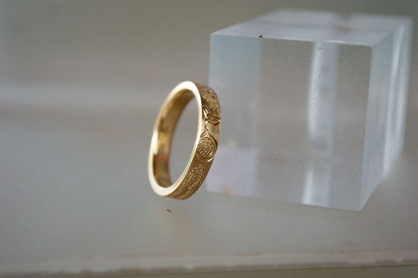 Engraved Floral Narrow Band